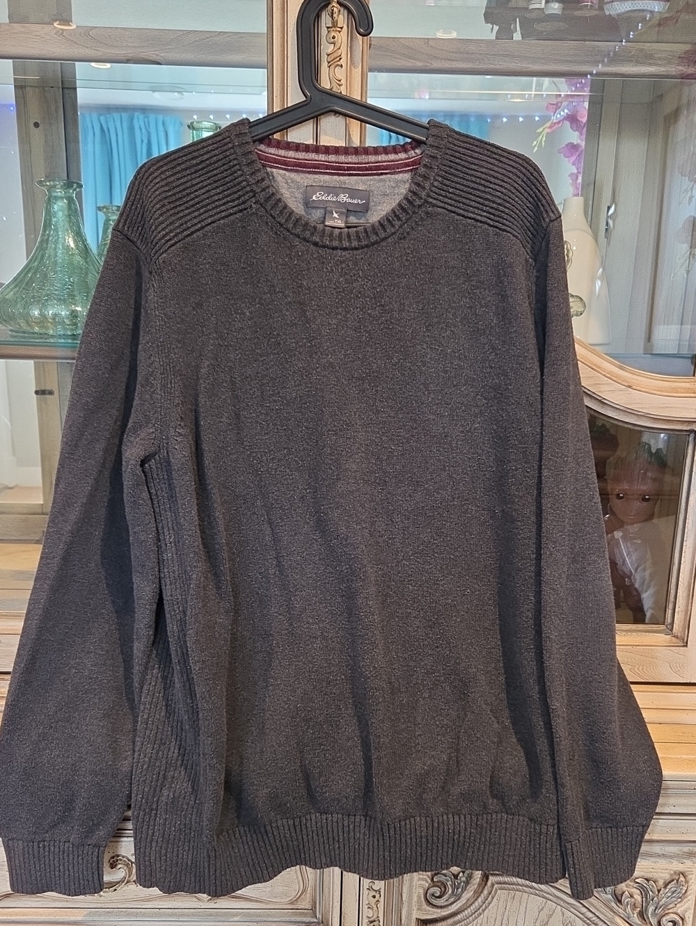 Eddie Bauer Men's Dark Charcoal Crewneck Sweater with Ribbed Shoulders